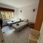 Met Zwembad * Benalmádena