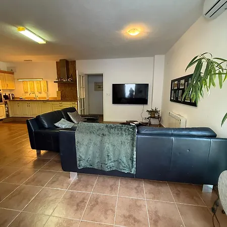 Met Zwembad Casa vacanze